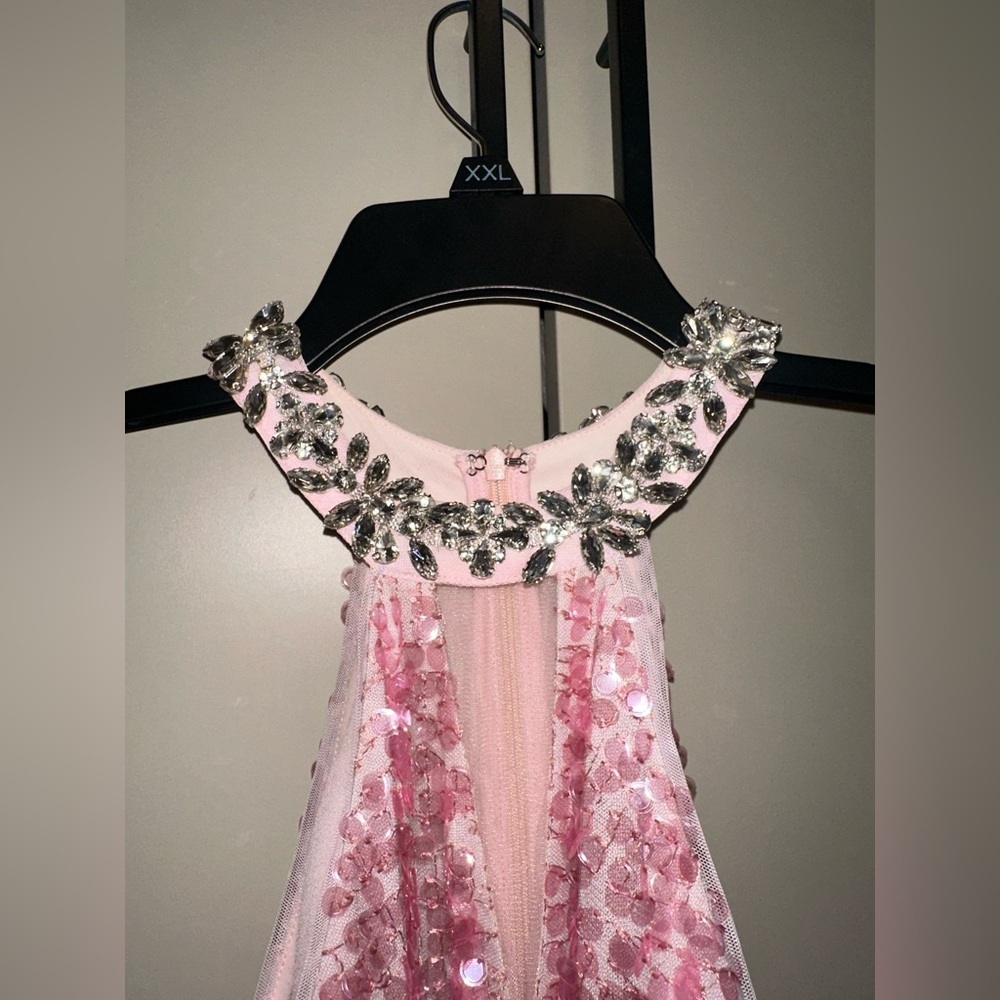 Wardrobes by Chen Luxury Halter Pink Sequin Short cocktail Dress Limmi Sz M - Picture 5 of 9